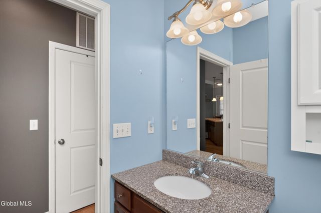 73 Saratoga Road APT 7, Glenville, NY 12302