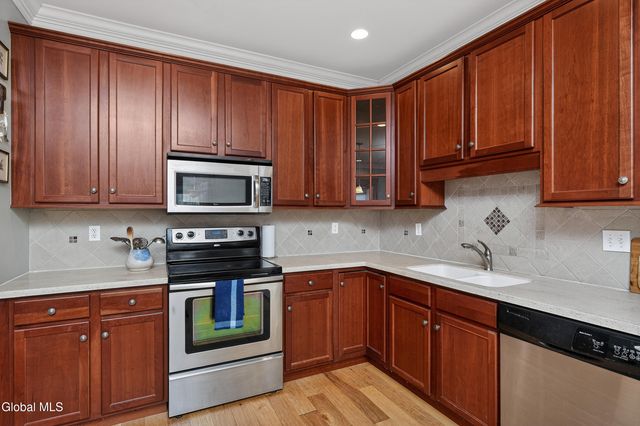 73 Saratoga Road APT 7, Glenville, NY 12302