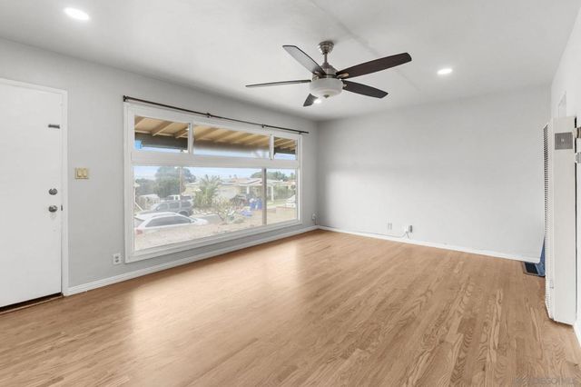 2429 Calle Serena, San Diego, CA 92139