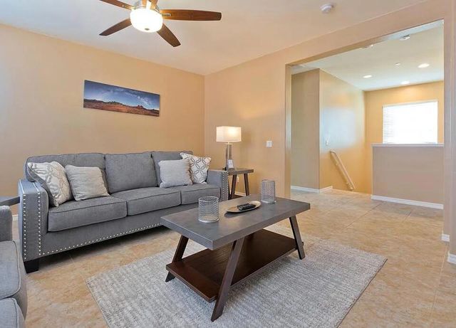 462 Via De La Paz, Palm Desert, CA 92211
