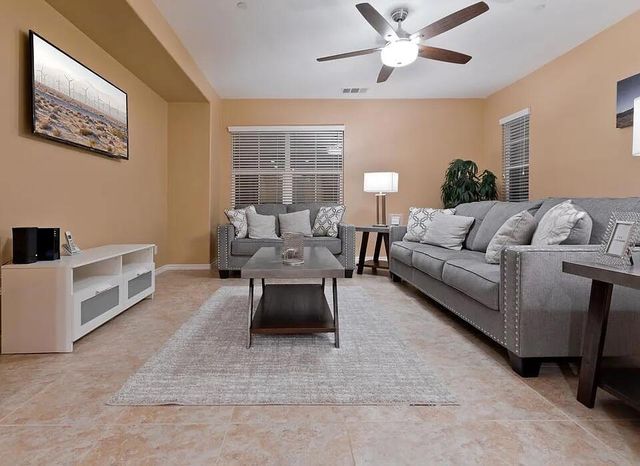 462 Via De La Paz, Palm Desert, CA 92211