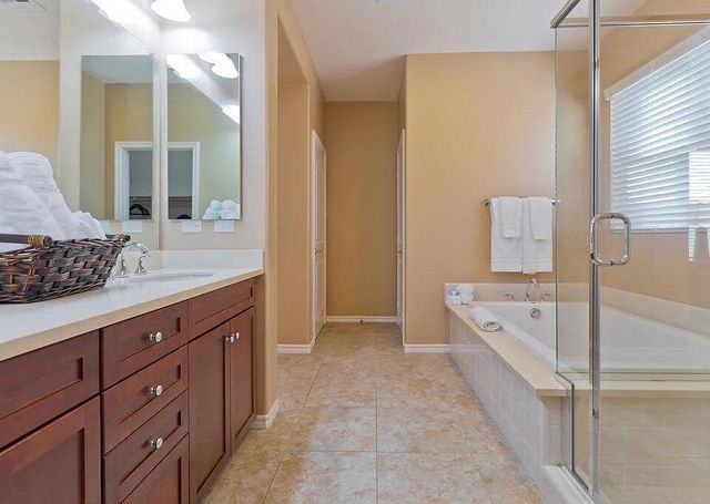 462 Via De La Paz, Palm Desert, CA 92211