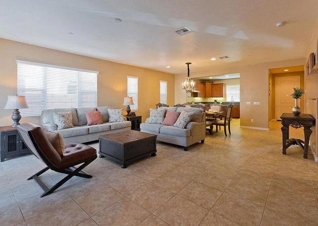 462 Via De La Paz, Palm Desert, CA 92211