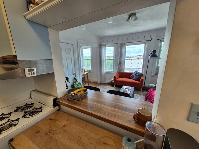 100 St Mary's St 10, Boston, MA 02215