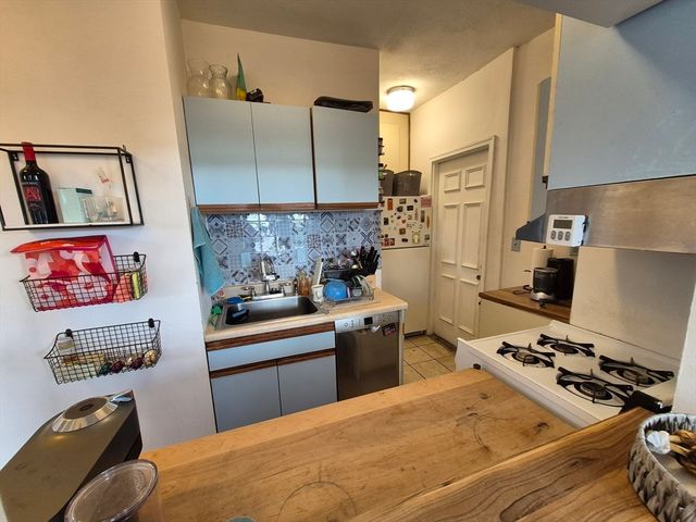 100 St Mary's St 10, Boston, MA 02215