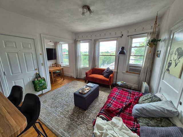 100 St Mary's St 10, Boston, MA 02215