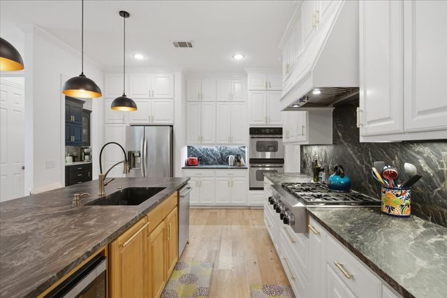 6705 Olympia Hills Road, Fort Worth, TX 76132