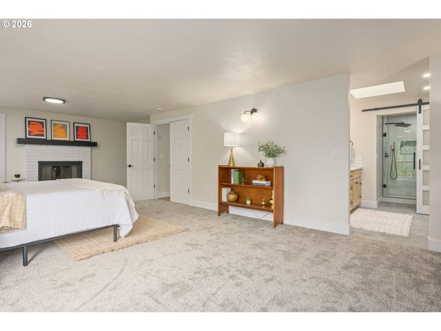 3810 SPRING Blvd, Eugene, OR 97405