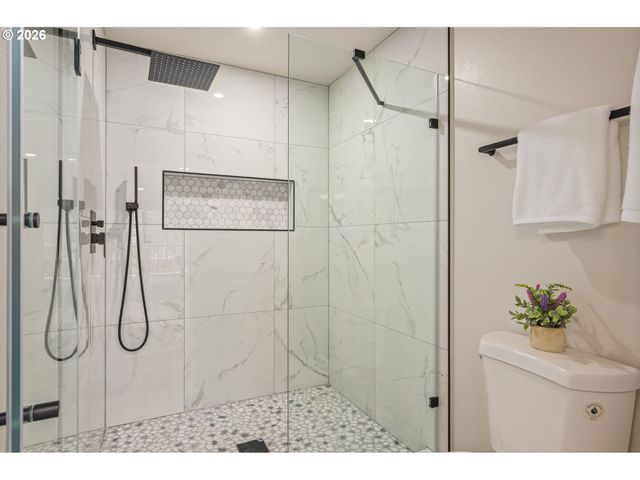 3810 SPRING Blvd, Eugene, OR 97405