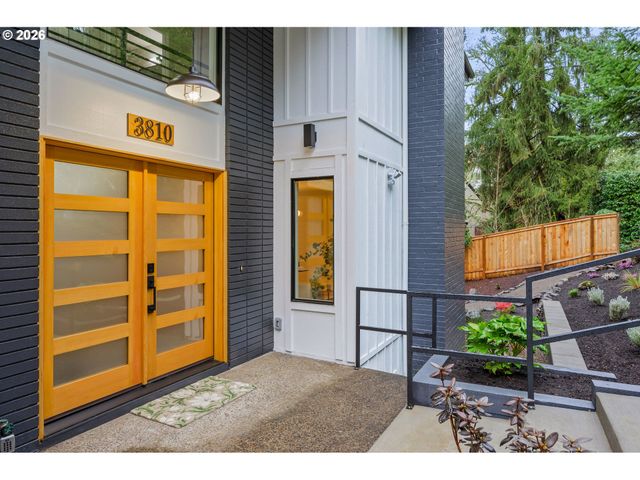 3810 SPRING Blvd, Eugene, OR 97405