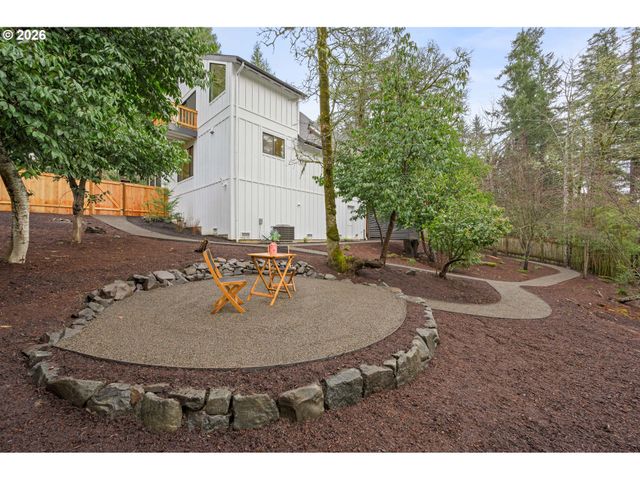 3810 SPRING Blvd, Eugene, OR 97405