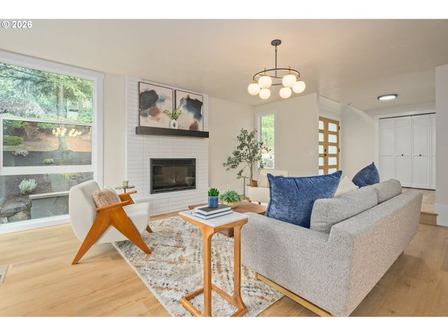 3810 SPRING Blvd, Eugene, OR 97405