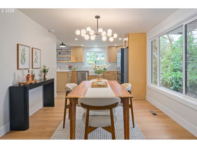 3810 SPRING Blvd, Eugene, OR 97405