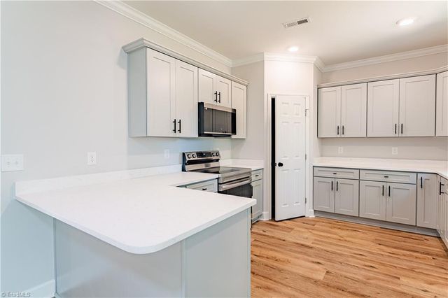 6 Teaberry Court, Greensboro, NC 27455