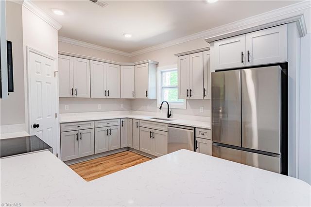 6 Teaberry Court, Greensboro, NC 27455