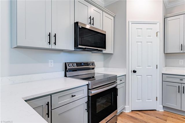 6 Teaberry Court, Greensboro, NC 27455
