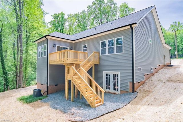 6 Teaberry Court, Greensboro, NC 27455