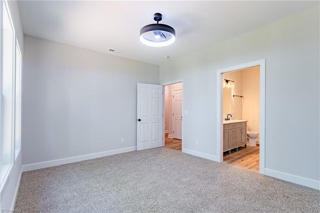 6 Teaberry Court, Greensboro, NC 27455