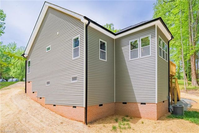 6 Teaberry Court, Greensboro, NC 27455