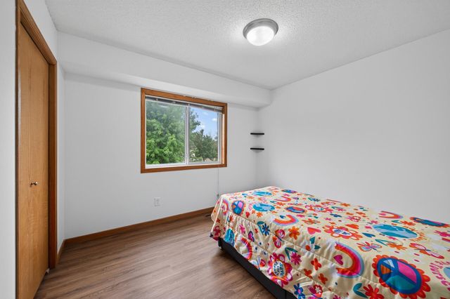 5040 Edinburgh Way, Big Lake, MN 55309