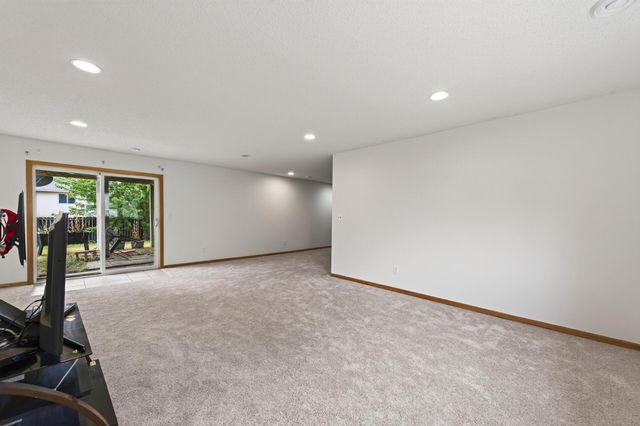 5040 Edinburgh Way, Big Lake, MN 55309