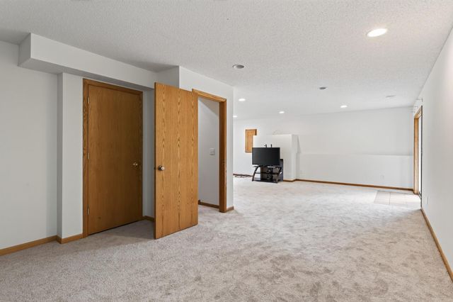 5040 Edinburgh Way, Big Lake, MN 55309