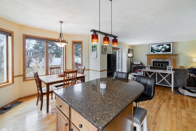 1029 Burnwyck Drive, Janesville, WI 53546