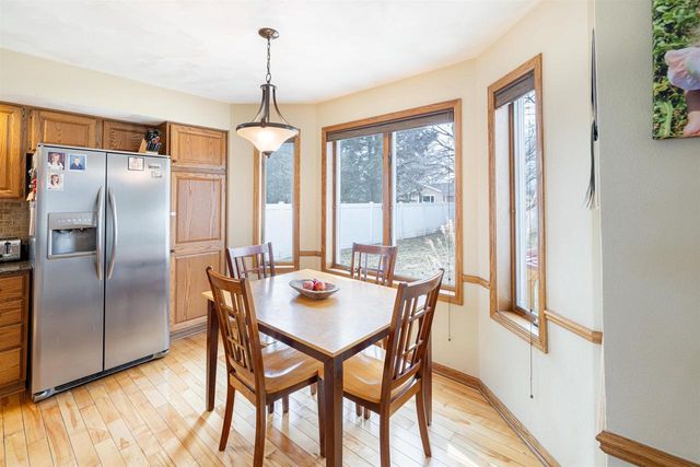 1029 Burnwyck Drive, Janesville, WI 53546