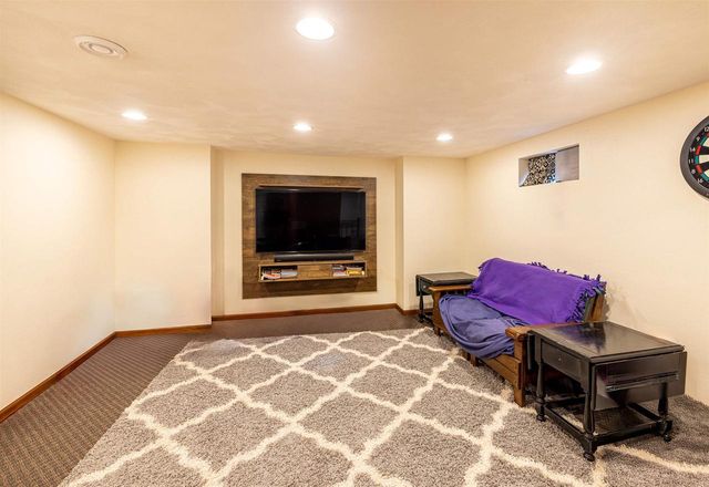 1029 Burnwyck Drive, Janesville, WI 53546