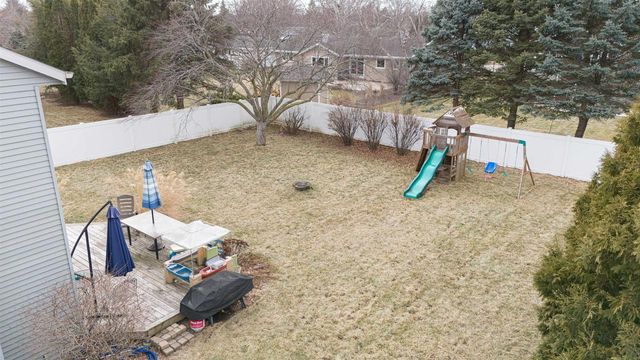 1029 Burnwyck Drive, Janesville, WI 53546