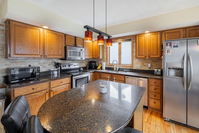 1029 Burnwyck Drive, Janesville, WI 53546