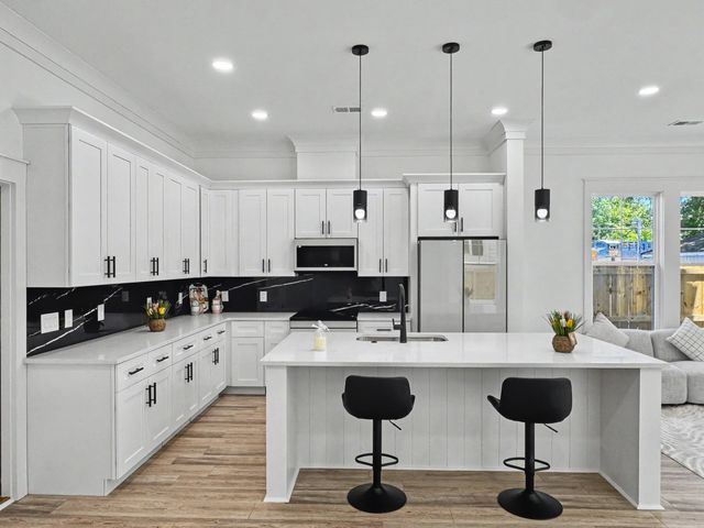 1903 Emden Street, North Charleston, SC 29406