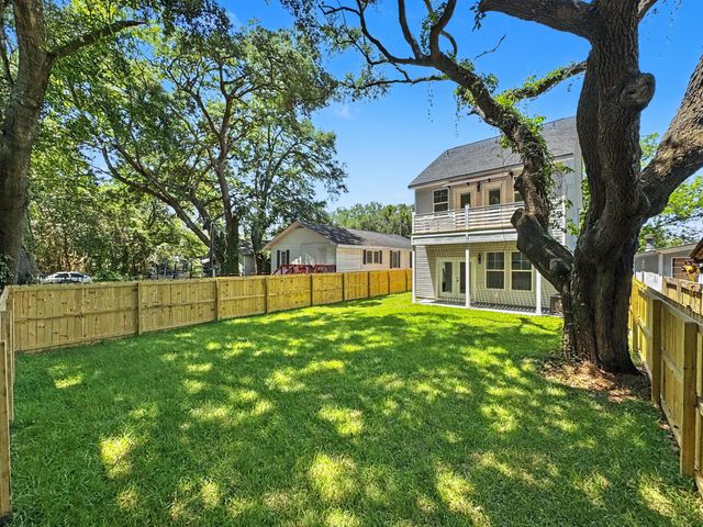1903 Emden Street, North Charleston, SC 29406