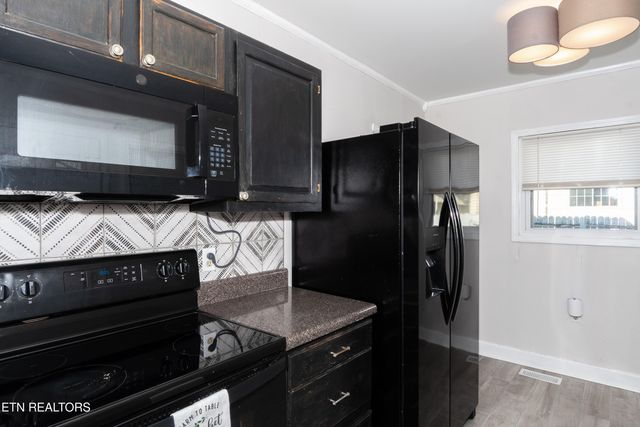 602 Mcginley St, Maryville, TN 37804