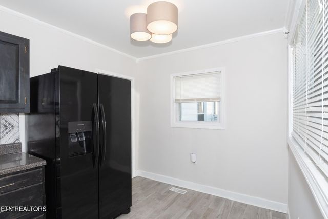 602 Mcginley St, Maryville, TN 37804