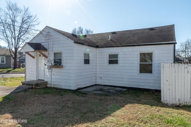 602 Mcginley St, Maryville, TN 37804