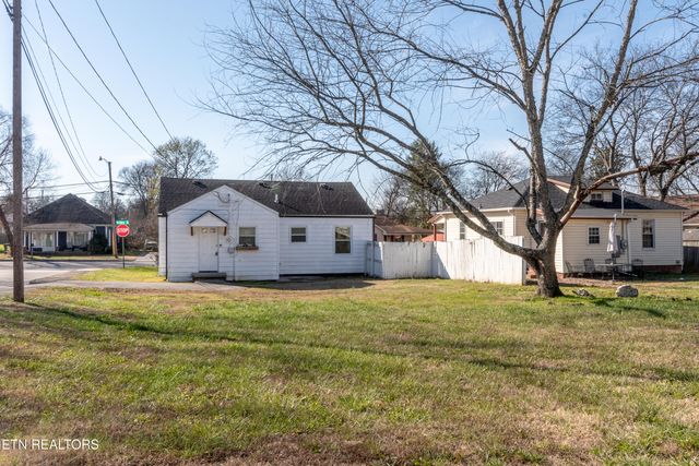 602 Mcginley St, Maryville, TN 37804