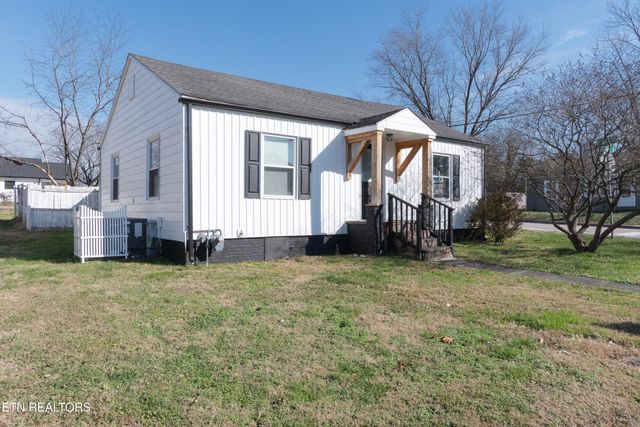 602 Mcginley St, Maryville, TN 37804