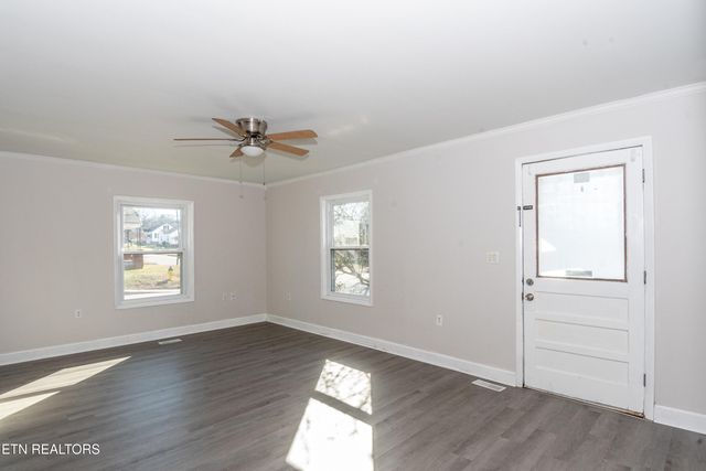 602 Mcginley St, Maryville, TN 37804