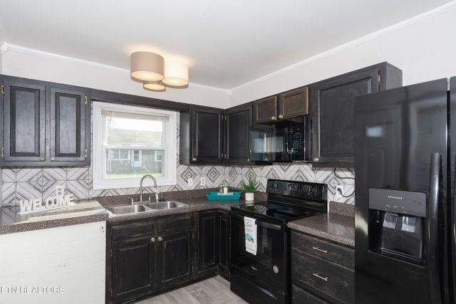 602 Mcginley St, Maryville, TN 37804