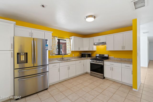 969 Circulo Golondrina, Rio Rico, AZ 85648