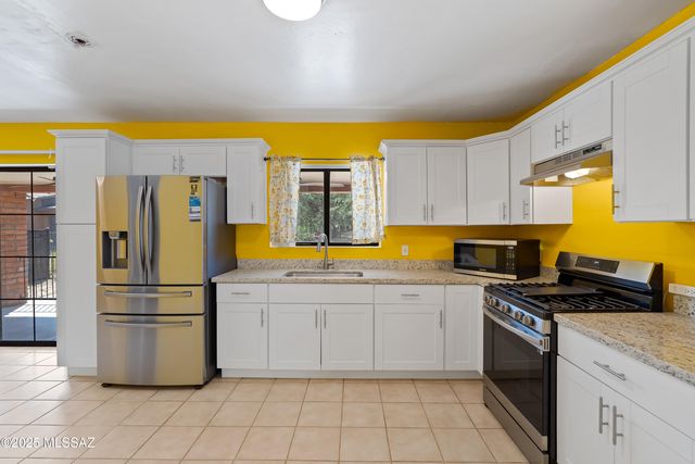 969 Circulo Golondrina, Rio Rico, AZ 85648