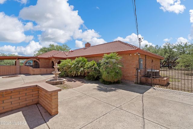 969 Circulo Golondrina, Rio Rico, AZ 85648