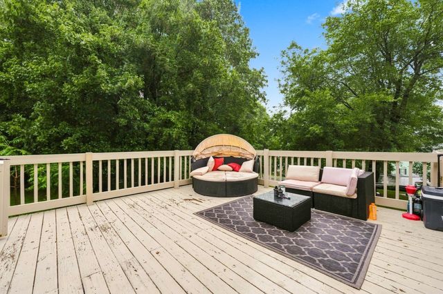 59 Prospect St, Gardner, MA 01440