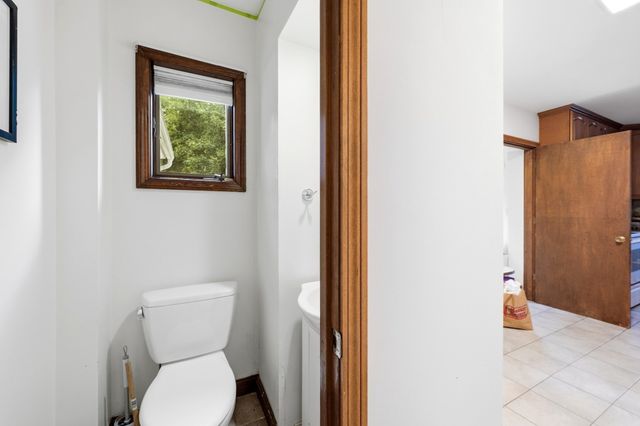 59 Prospect St, Gardner, MA 01440