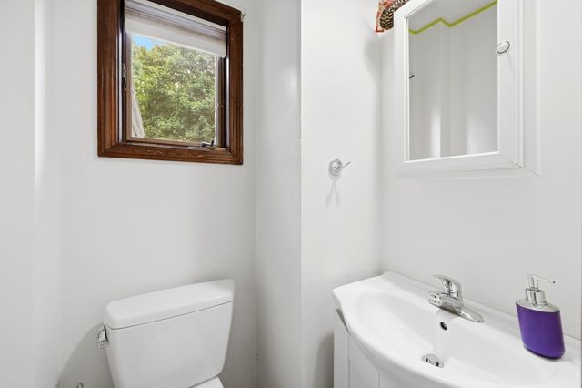59 Prospect St, Gardner, MA 01440