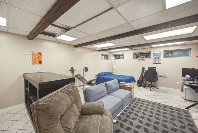 59 Prospect St, Gardner, MA 01440