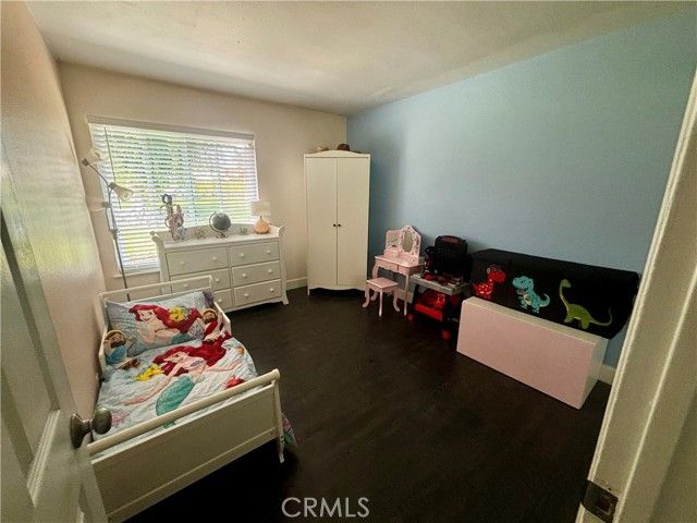 2910 Bradford Place, Santa Ana, CA 92707