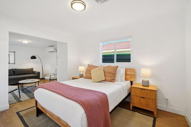 386 W Rosa Parks Road, Palm Springs, CA 92262