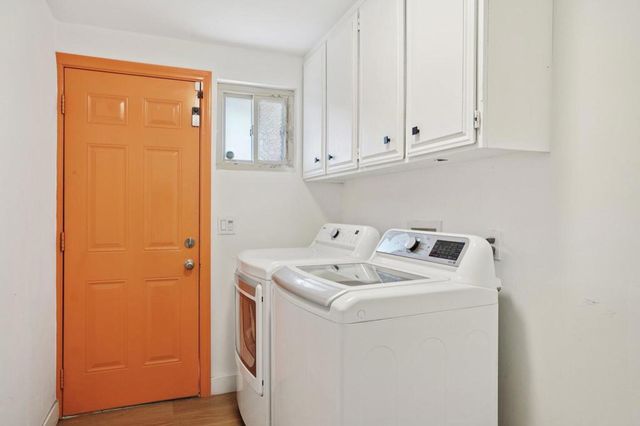 386 W Rosa Parks Road, Palm Springs, CA 92262